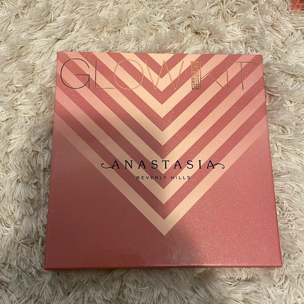 Anastasia Beverly Hills glow kit palette sundipped